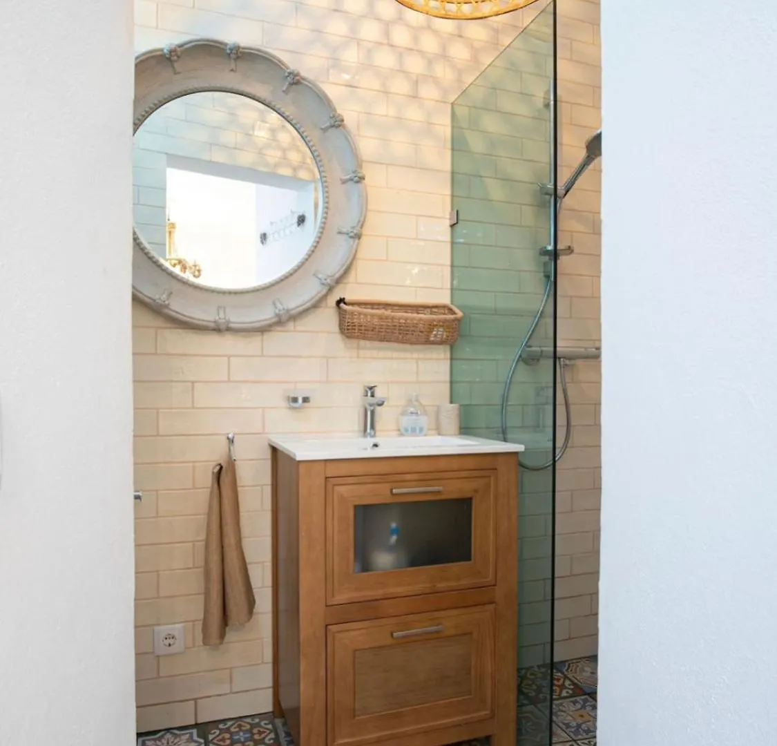Casinha Das Escadinhas Ferragudo  Ferienhaus